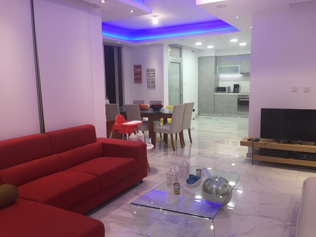 Villa Spathele Paralimni Exteriör bild